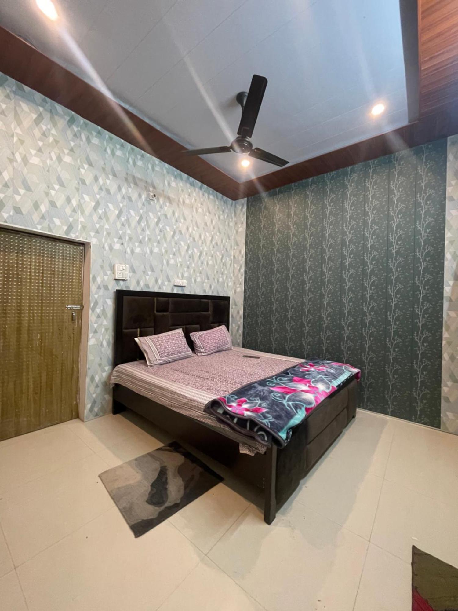 Swastik Home Stay Ravindpuri Varanasi Ngoại thất bức ảnh